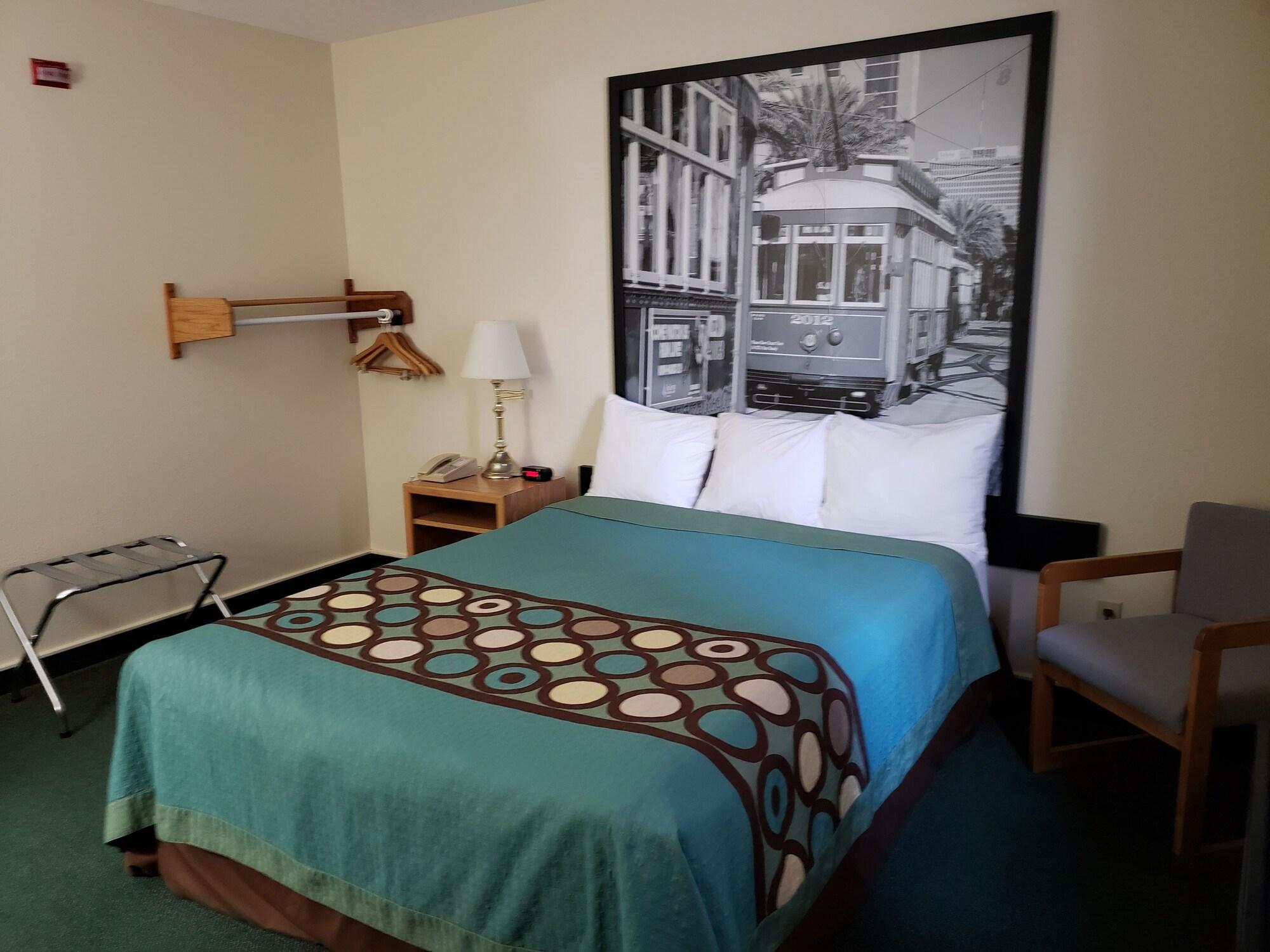 Super 8 By Wyndham Moose Jaw Sk Ξενοδοχείο Εξωτερικό φωτογραφία