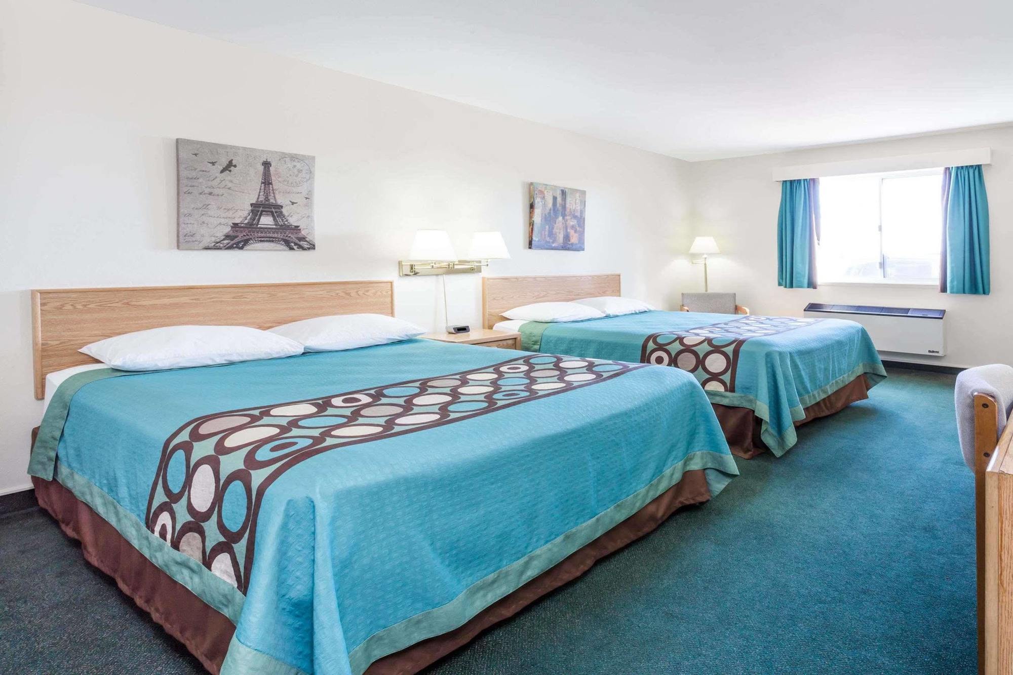 Super 8 By Wyndham Moose Jaw Sk Ξενοδοχείο Εξωτερικό φωτογραφία